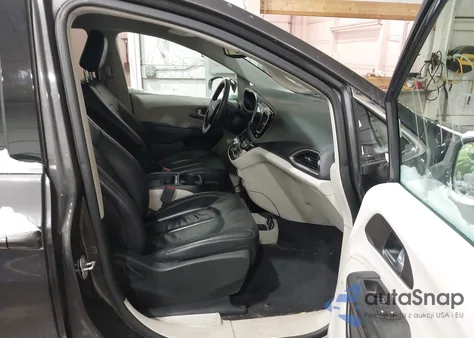 2017 Chrysler Pacifica Touring-L from USA, damaged, VIN 2C4RC1BG7HR757073